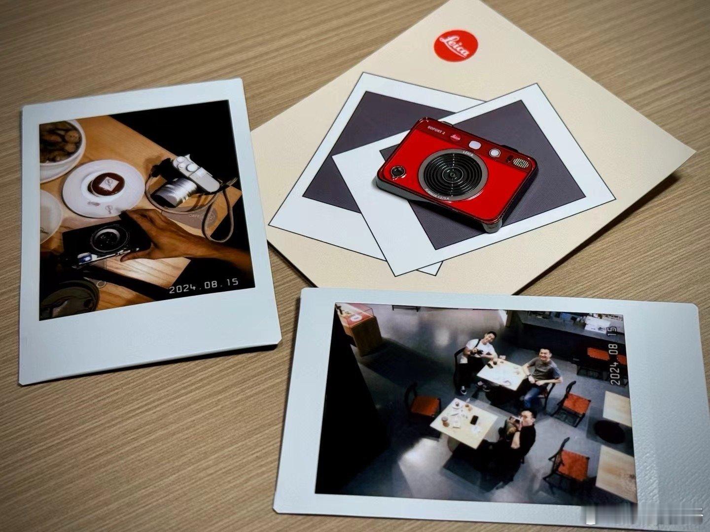 如果想要一个徕卡红色标，最简单的方式就是，去LEITZ CAFE打个卡印象中，一