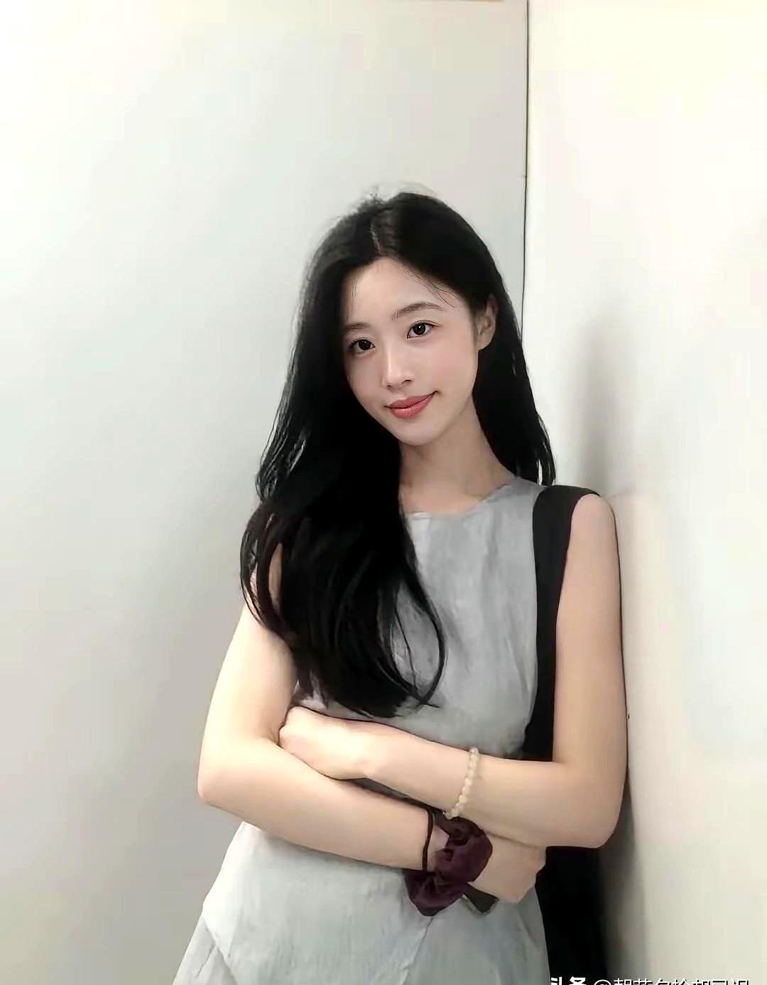 按摩这事儿，真没你想得那么“全都要”。
有位做这行的小姐姐就说了：足浴也好，Sp
