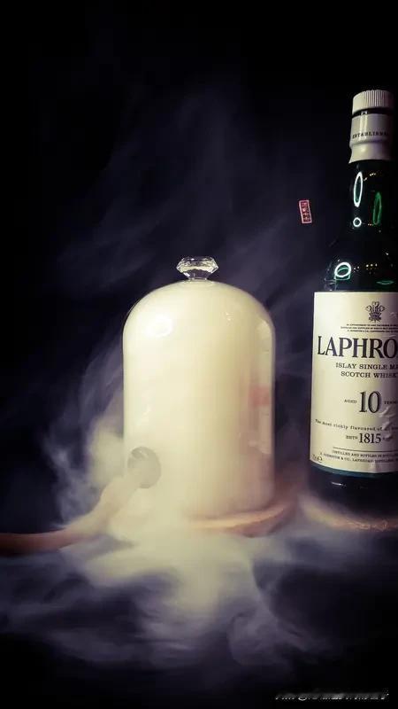 俄男子喝液氮鸡尾酒胃部瞬间撑爆 俄罗斯这事儿太吓人了！12月25日，莫斯科一场公