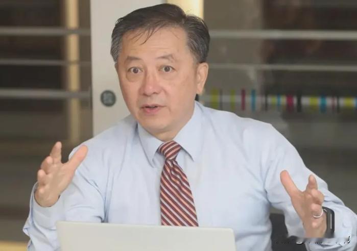 叫嚣“看不到中国大陆在台海战争有赢的可能性”，还鼓动民进党应强力打压、惩办岛内统