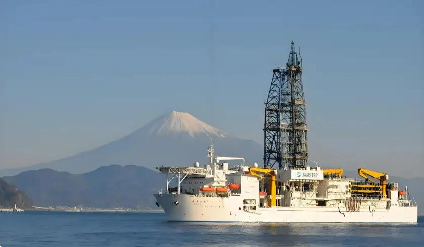 联合国还没拍板，日方竟抢先下手，太平洋6000米稀土彻底被盯上
 
最近有消息说