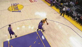 科比的旋转运球负角度投篮！