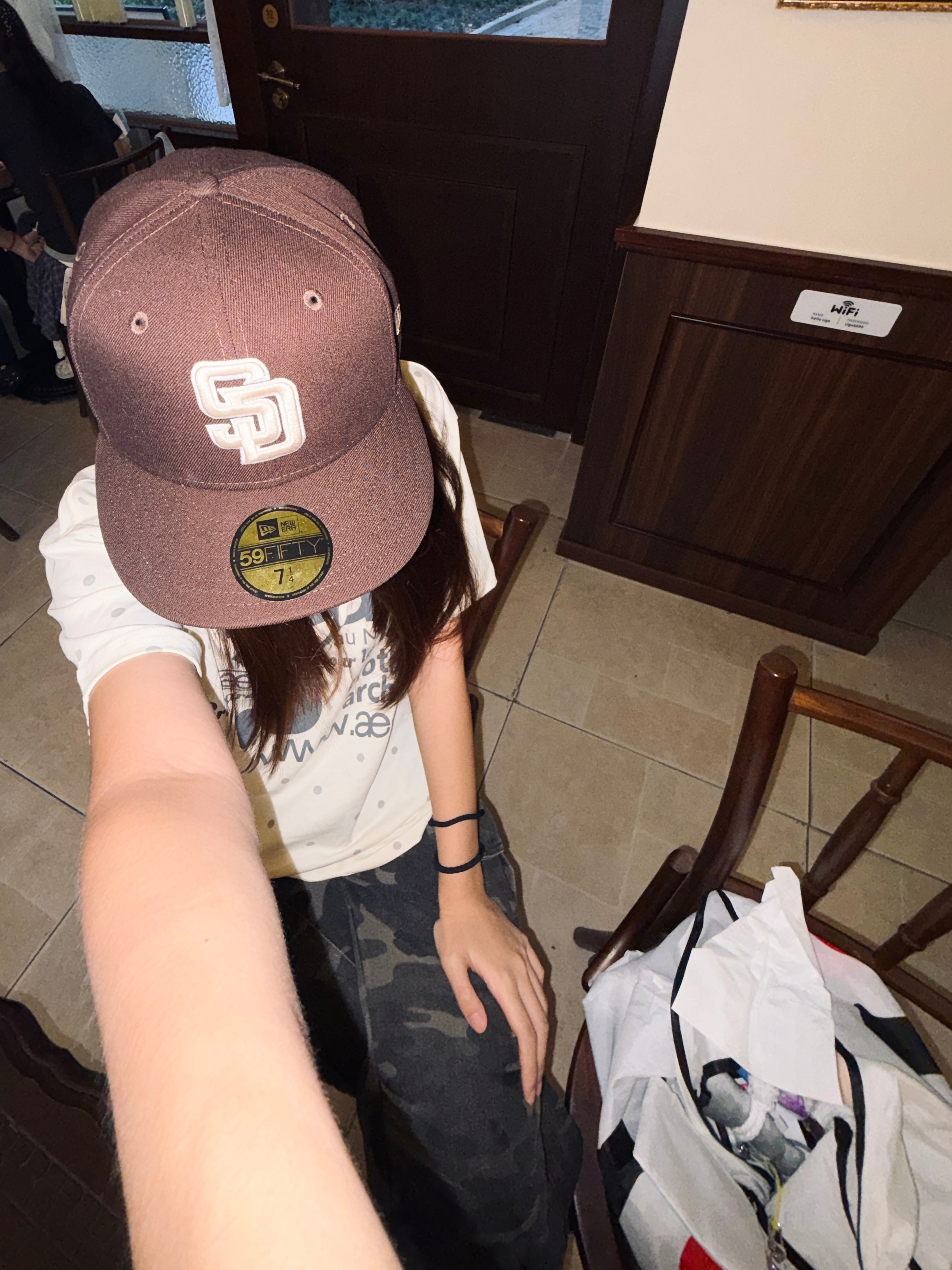 月更博主介绍一下p1帽子是五月初newera1+1活动找了n个dg终于买到濒临物