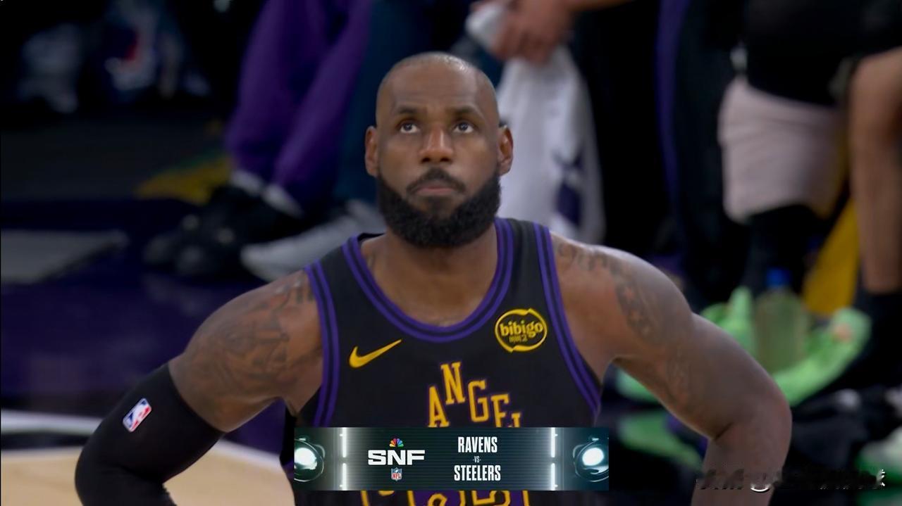 湖人老将詹姆斯终于向主帅雷迪克开炮了！在今天湖人主场以106：128惨败于活塞的