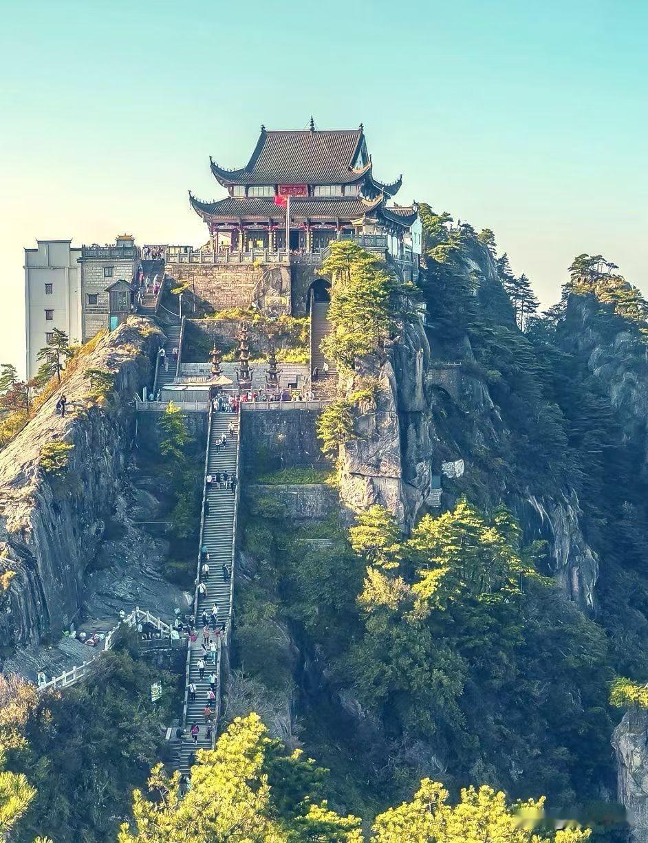 什么是想得开？首先想的开，是程度用词，彻底想不开的，抑郁了，或者有点事就睡不着。