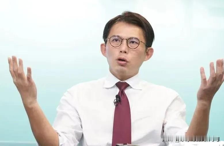黄国昌，别再装了，你真当所有人都看不透你那套变脸把戏吗？
 
当初蓝白早就说好合