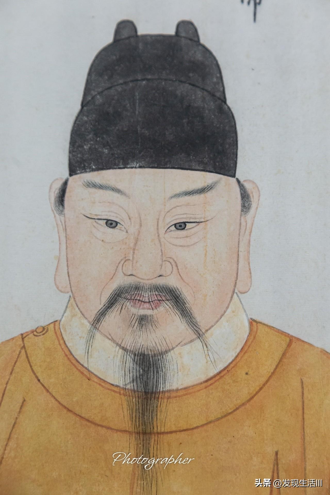 教员对朱棣有高度评价，称其与父亲朱元璋同为明朝“搞得比较好的皇帝￼￼”。

他直