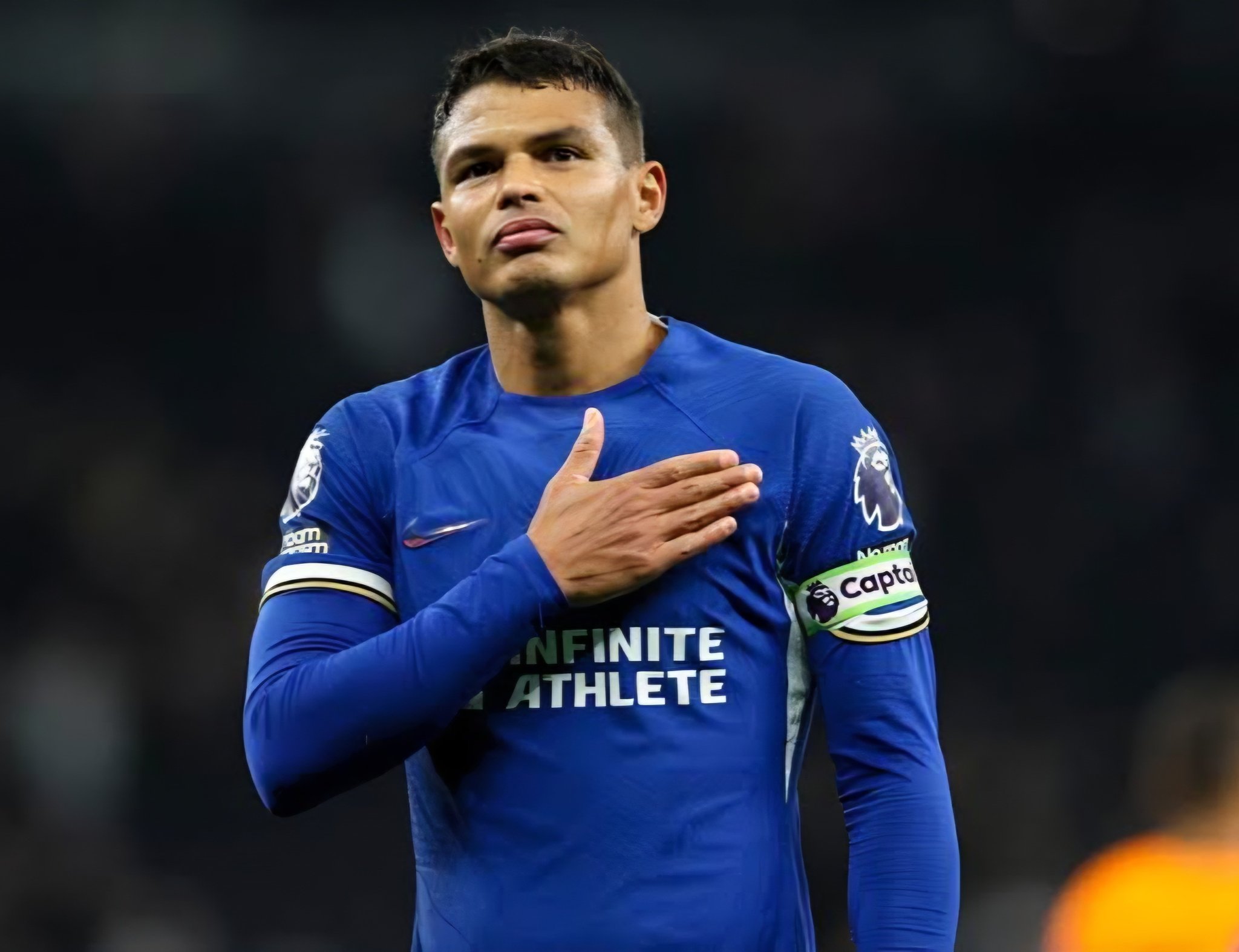 🚨🇧🇷蒂亚戈·席尔瓦在说服埃斯特旺加入切尔西方面发挥了重要作用。（& 切尔