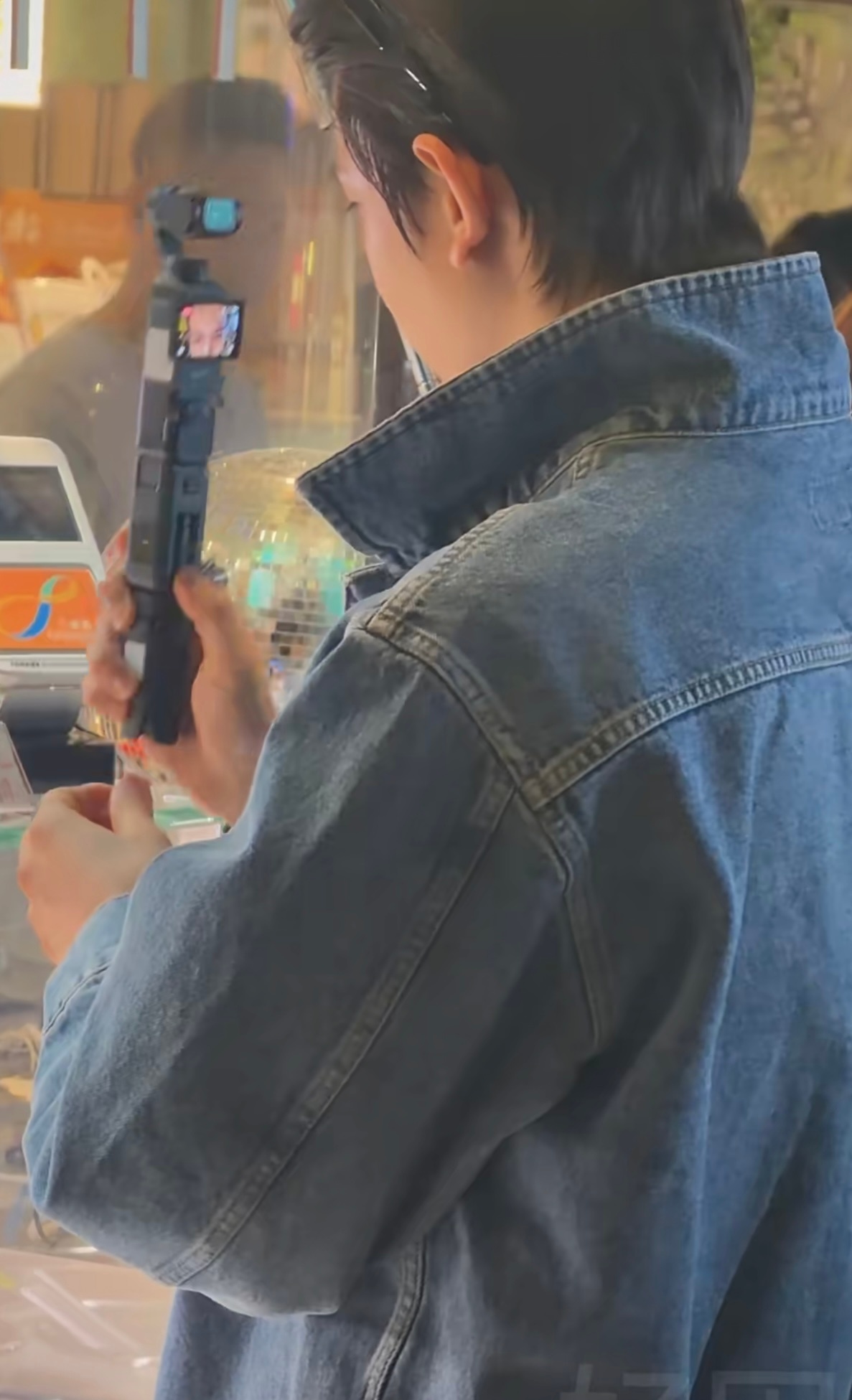 来你告诉我大疆里是啥 