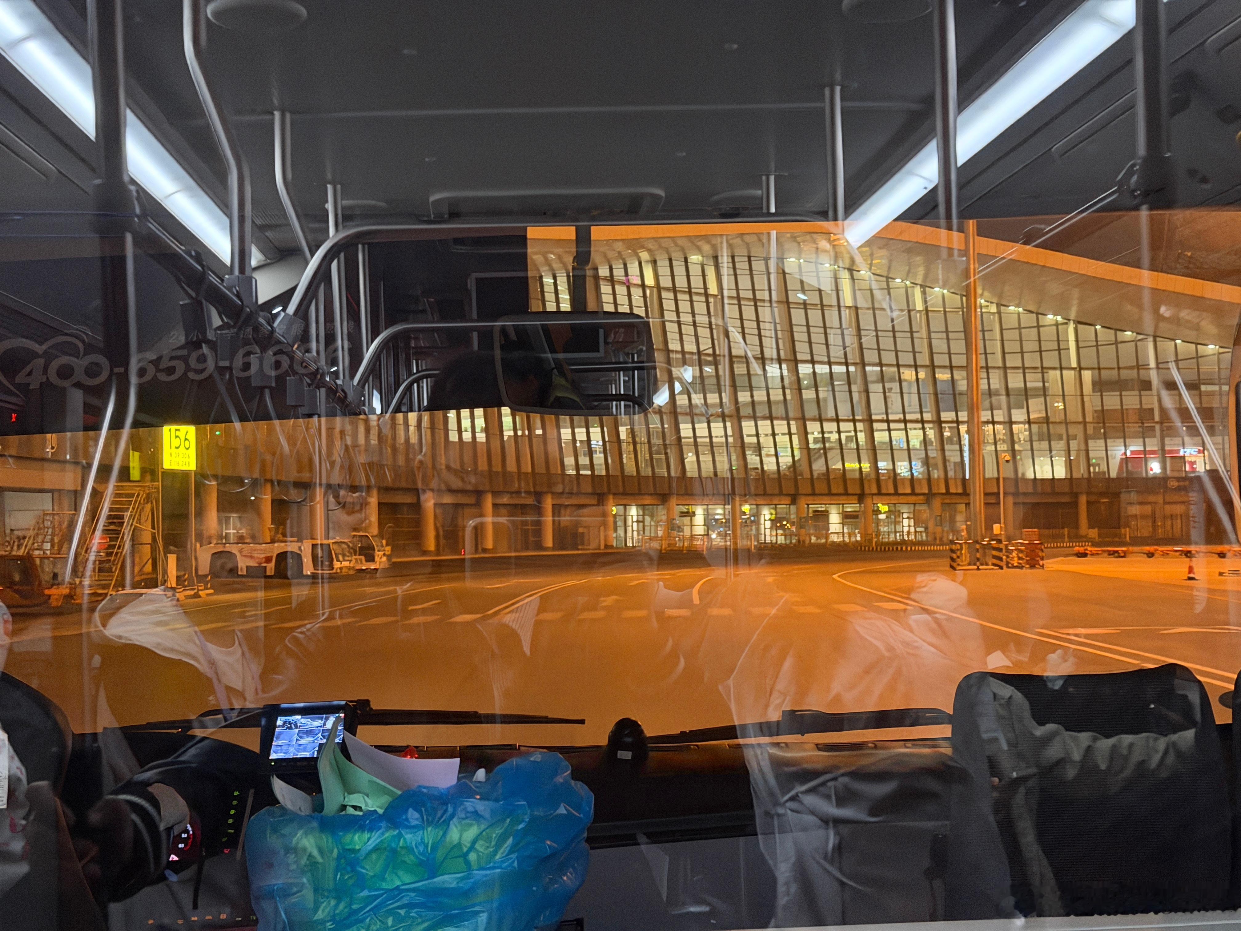 今天有飞回北方明天一早再飞南方 北京·北京大兴国际机场