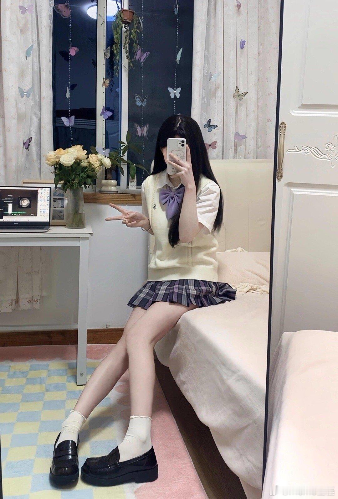 颜值[超话]  颜值  感觉重要还是类型重要呢 