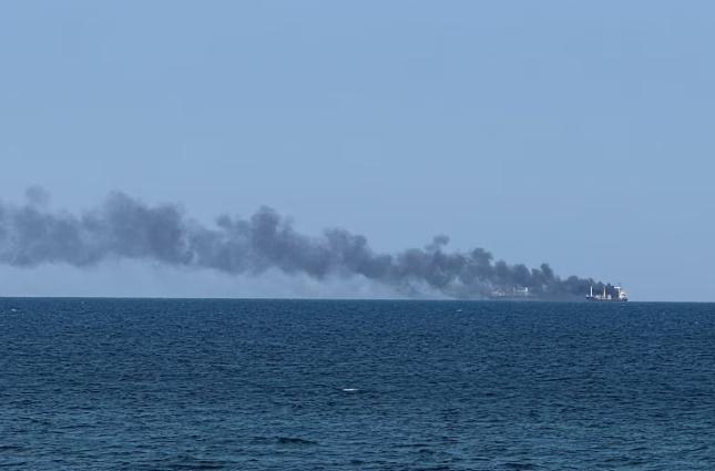 一艘国际货船周日在乌克兰黑海港口敖德萨附近海域沉没，此前一周，乌克兰官员称该船遭