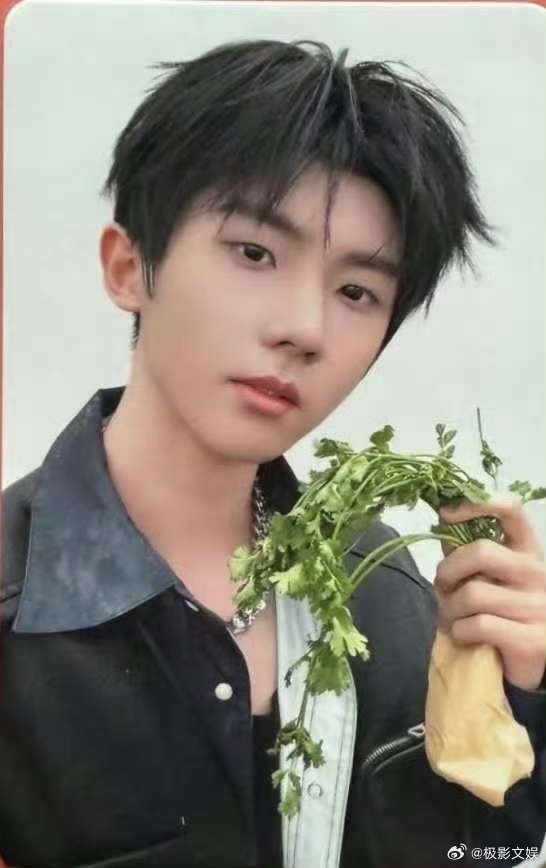 时代少年团香菜男团时团香菜男团时代少年团香菜男团，哇塞，哇哦 