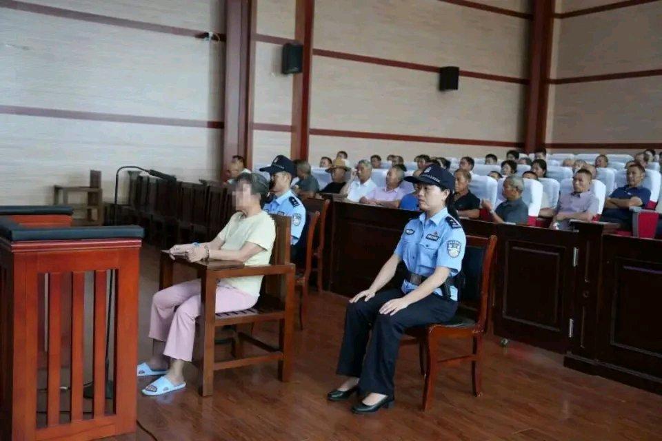 江西瑞昌市法院这起判决太让人警醒了。陈某某在2024年12月冬至祭祀时，因点不着