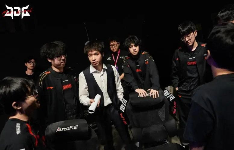 要去争倒数第一😅JDG后续将连战BLG、iG、TES等强队或迎长连败JDG被A