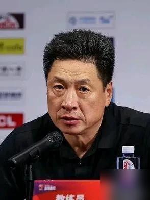 太燃了！山西男篮123-81狂胜广东42分，创下CBA季后赛历史最大分差！当所有