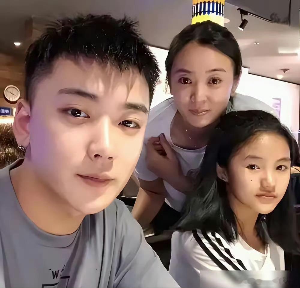 疑似崔晋妈妈朋友圈发文如果这是真的的话，就真有点恶毒了吧就是说 ​​​