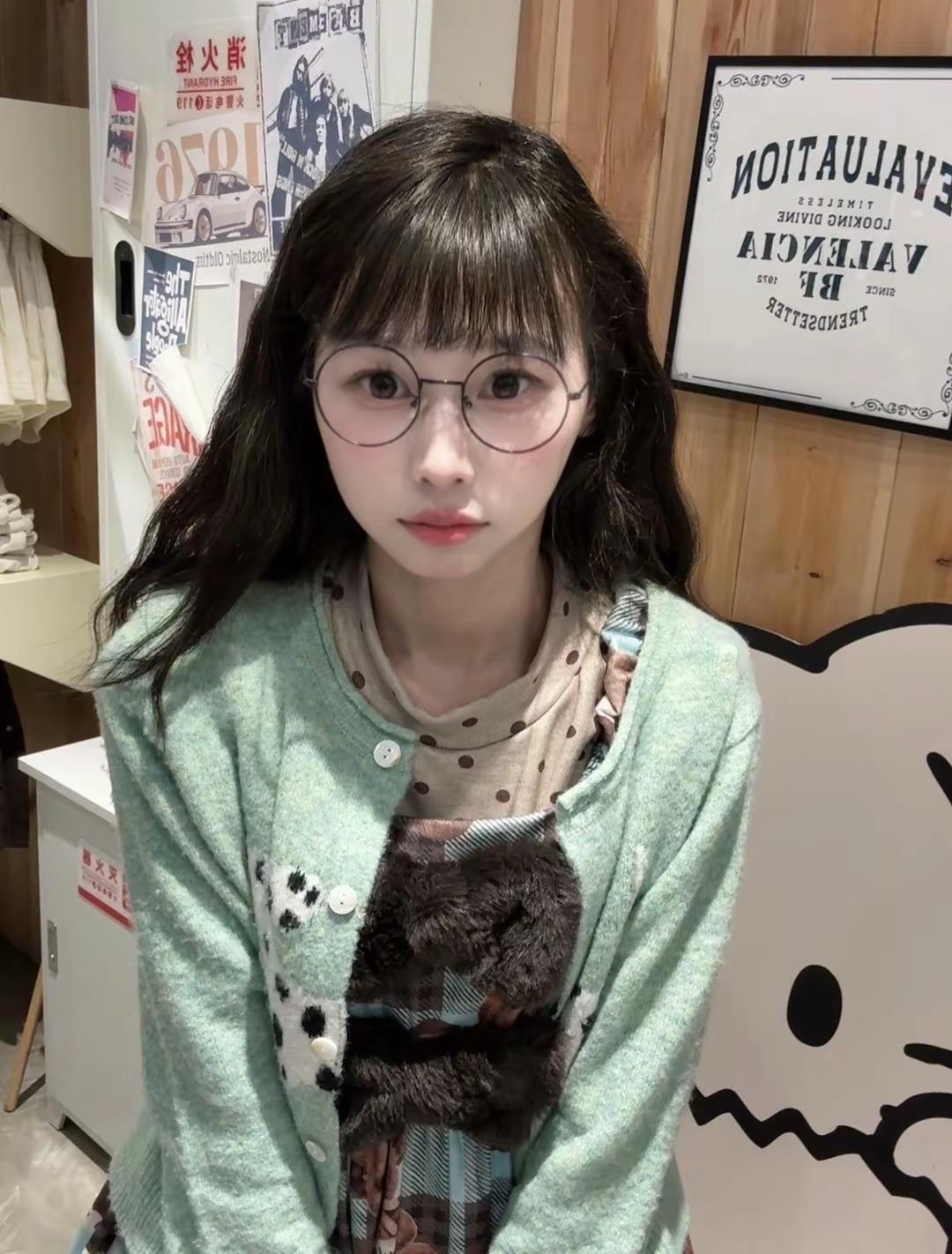 30岁正是穿lo的好年纪～ 甜妹