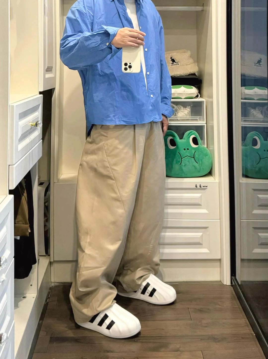 蓝色衬衫｜弯刀裤穿搭