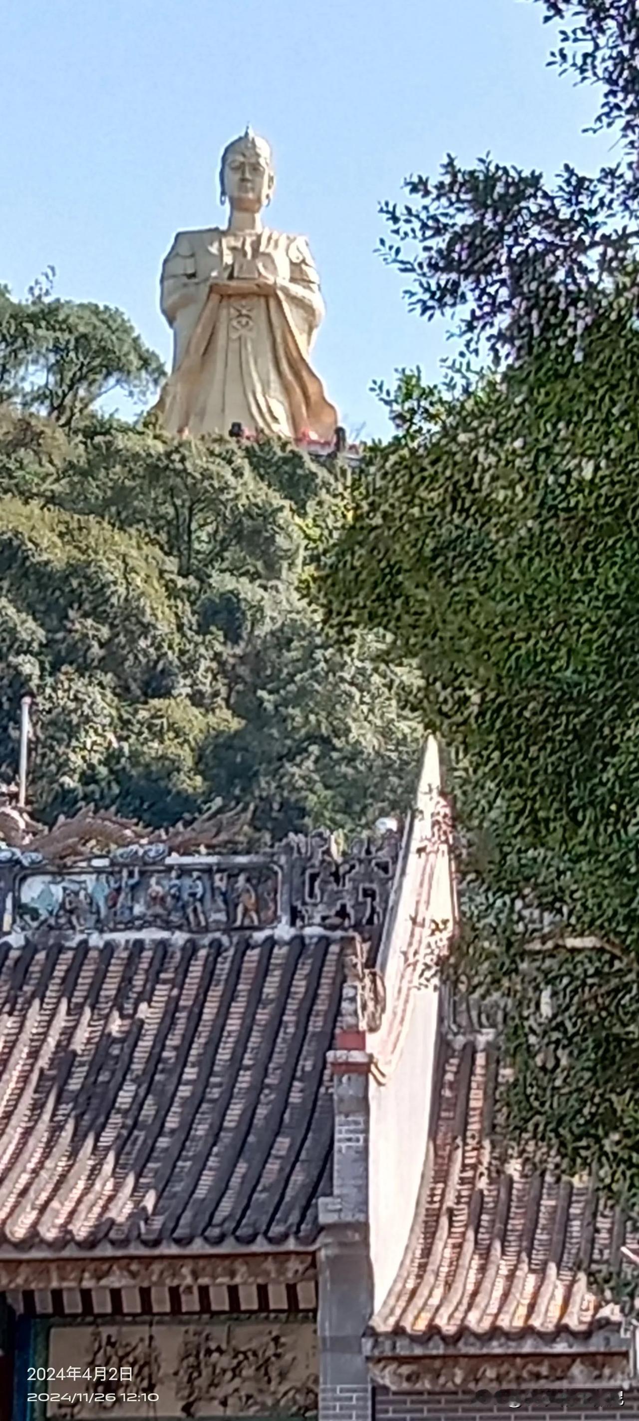 岁岁风调雨顺，请赐下联
上联:岁岁风调雨顺，
下联：家家喜获丰收