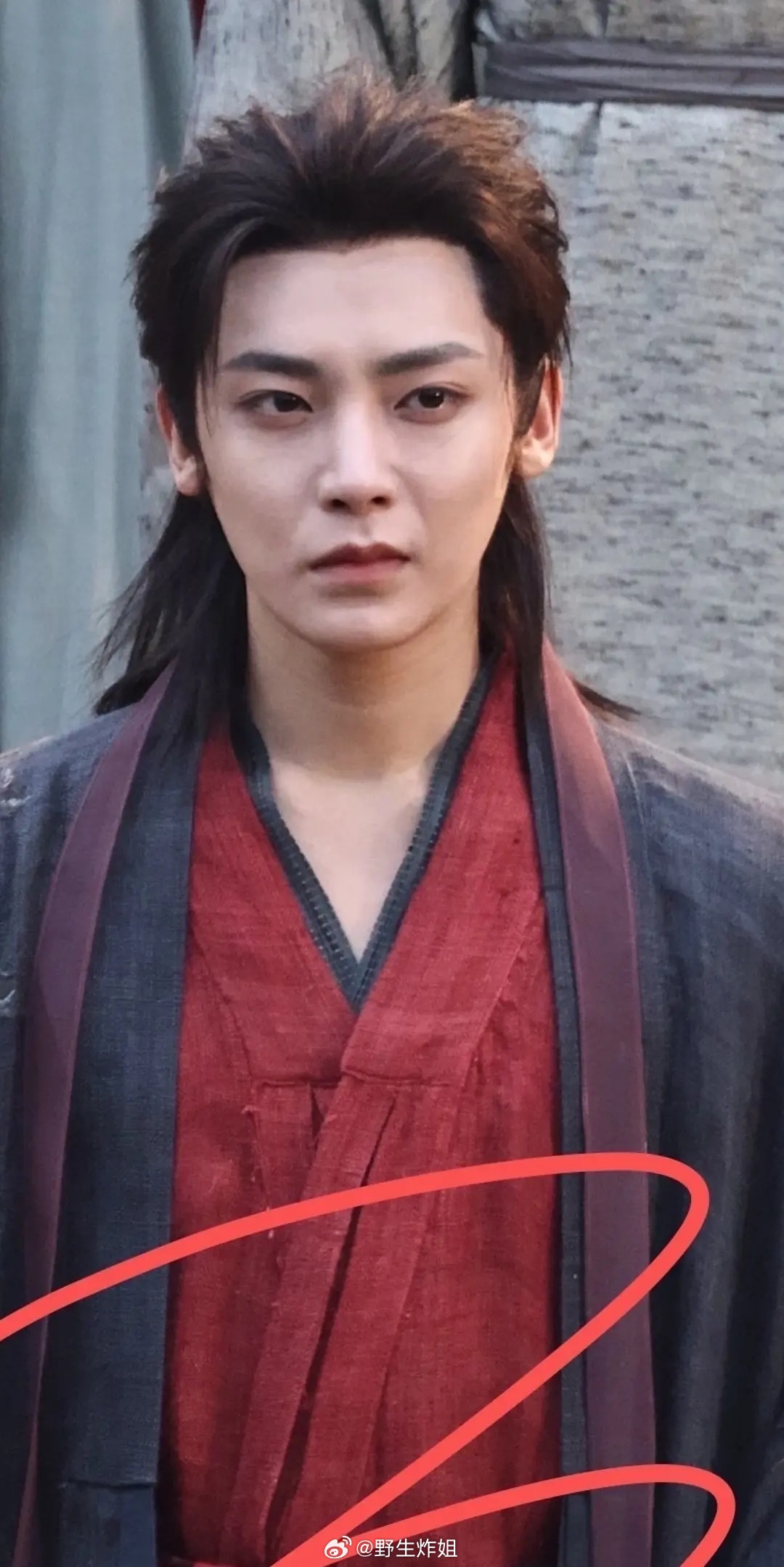 侯明昊代拍生图来咯 