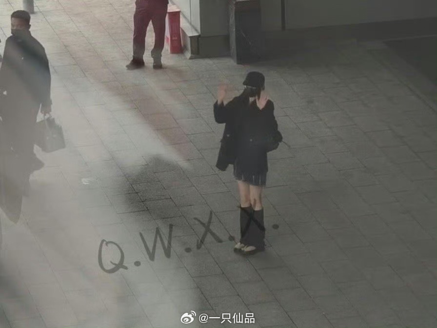 巴姐你也太可爱了吧，哇哇哇[爱慕][爱慕][爱慕] ​​​