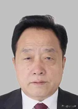 退休4年后，抚远市原市长张子通被查！

5月23日，权威媒体发布消息，抚远市原市