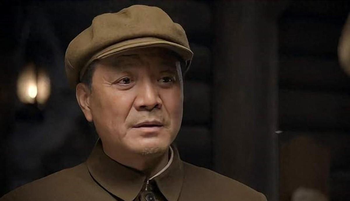 志愿军司令一时空缺，邓华紧急电请粟裕出任帅职，毛主席为何坚决不予同意？
1952