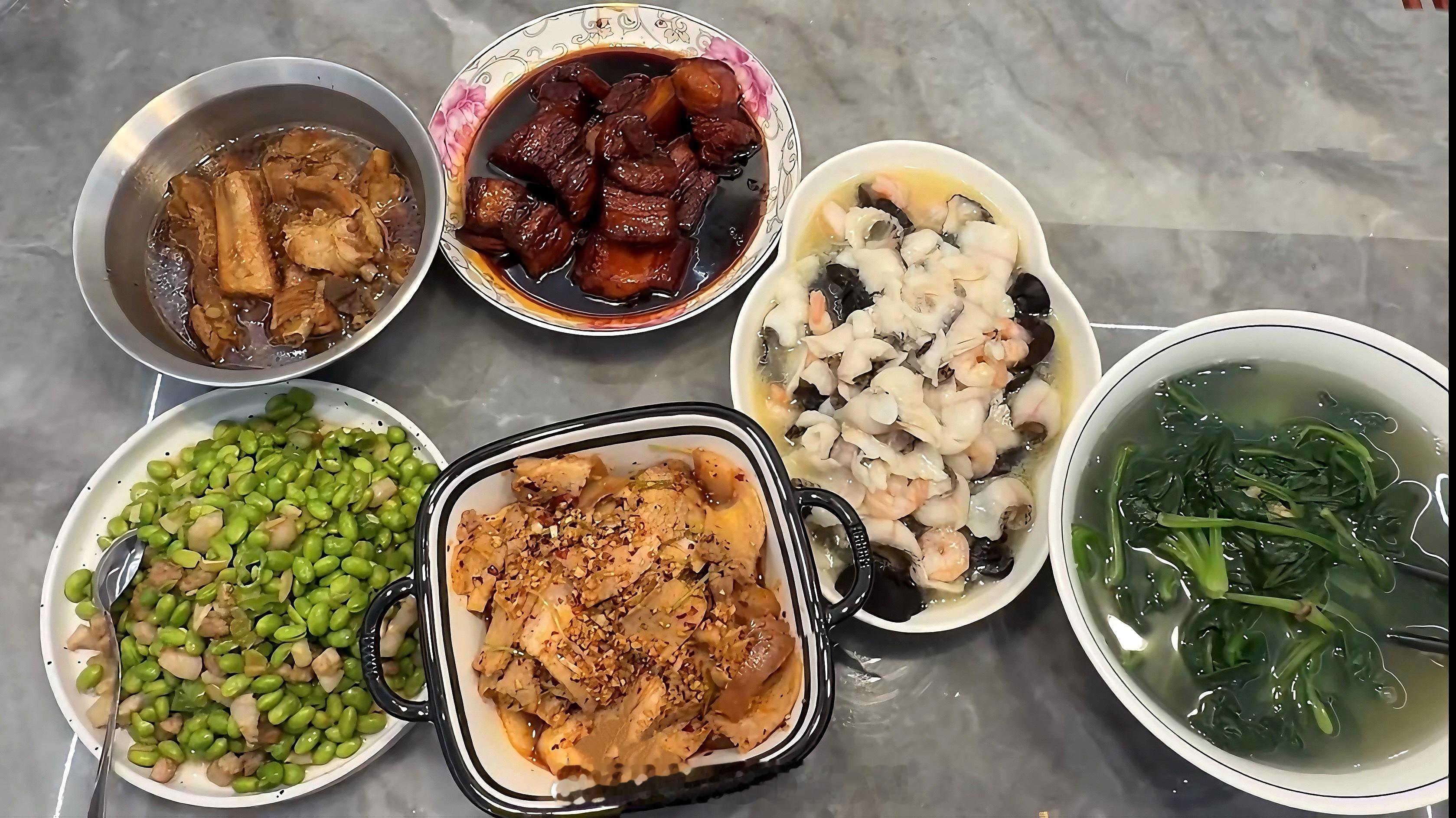 王传君到王鹤棣家做饭帮我看看第一次去男朋友家，这些菜算重视吗
