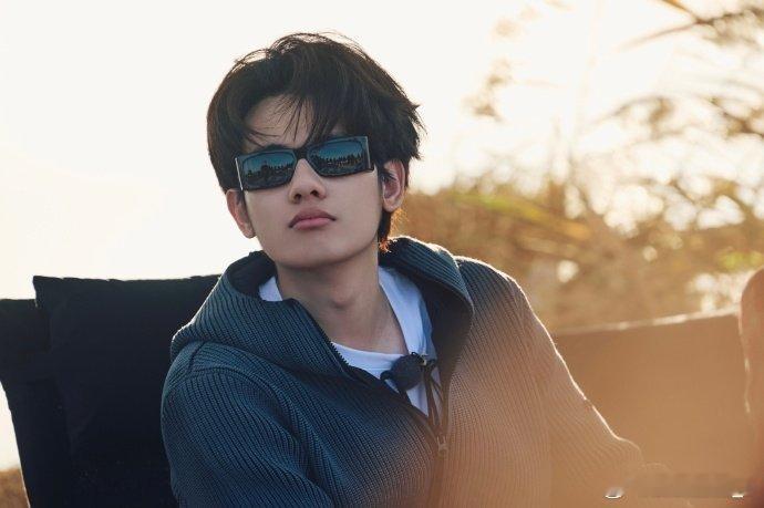 胡先煦戏外baby戏里daddy胡先煦有种反差在身上这迷人的气场一下子就有了软萌