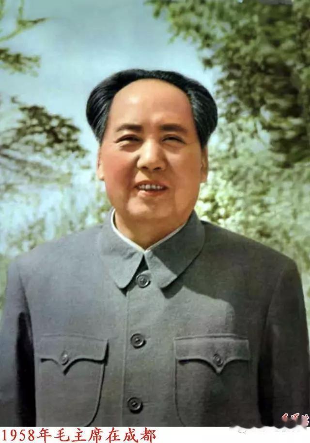毛主席为什么伟大？

当毛主席与世长辞时，他留下了：五千亿斤粮食，五百万吨棉花二