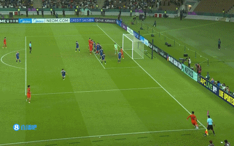 太嚣张了！小仓幸成向裁判挥拳抗议吃黄牌还不消停，转头对着刘浩帆持续言语挑衅，输牌