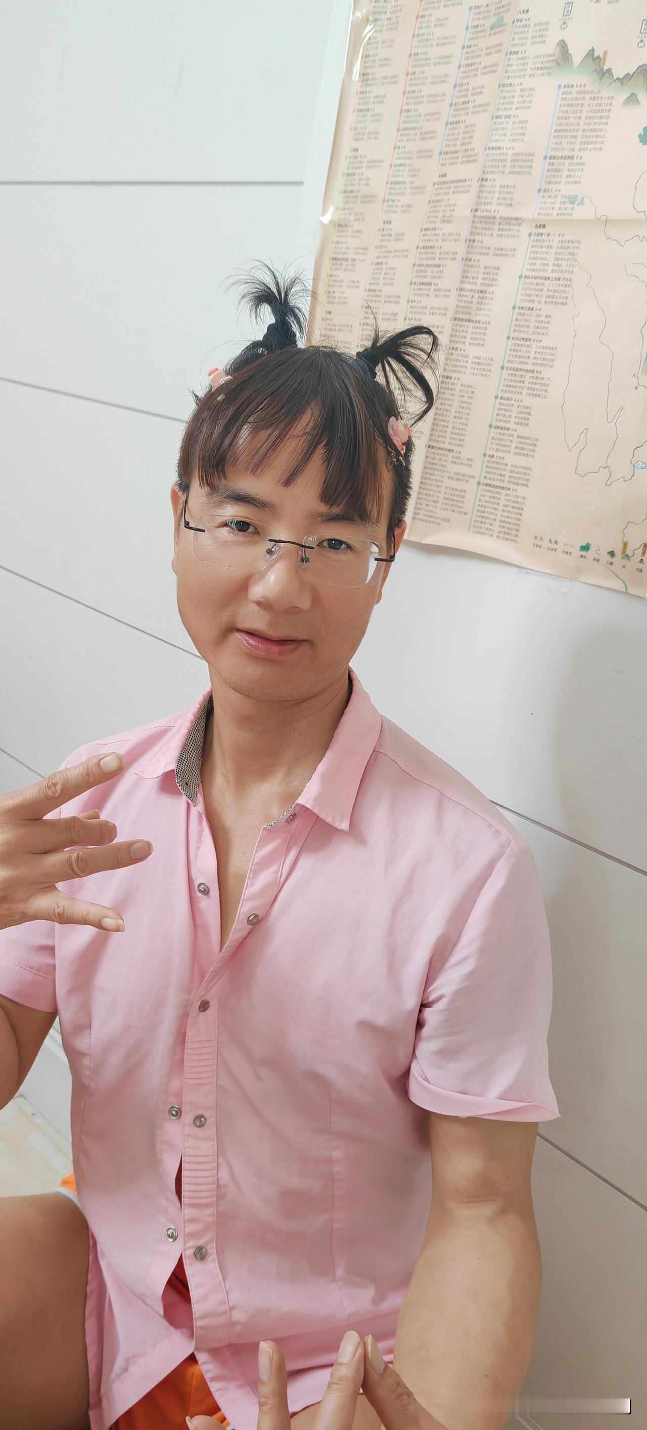 我53岁了，从来没有过过生日。小时候穷，过不起生日，因为过生日要吃捞面条，这就相
