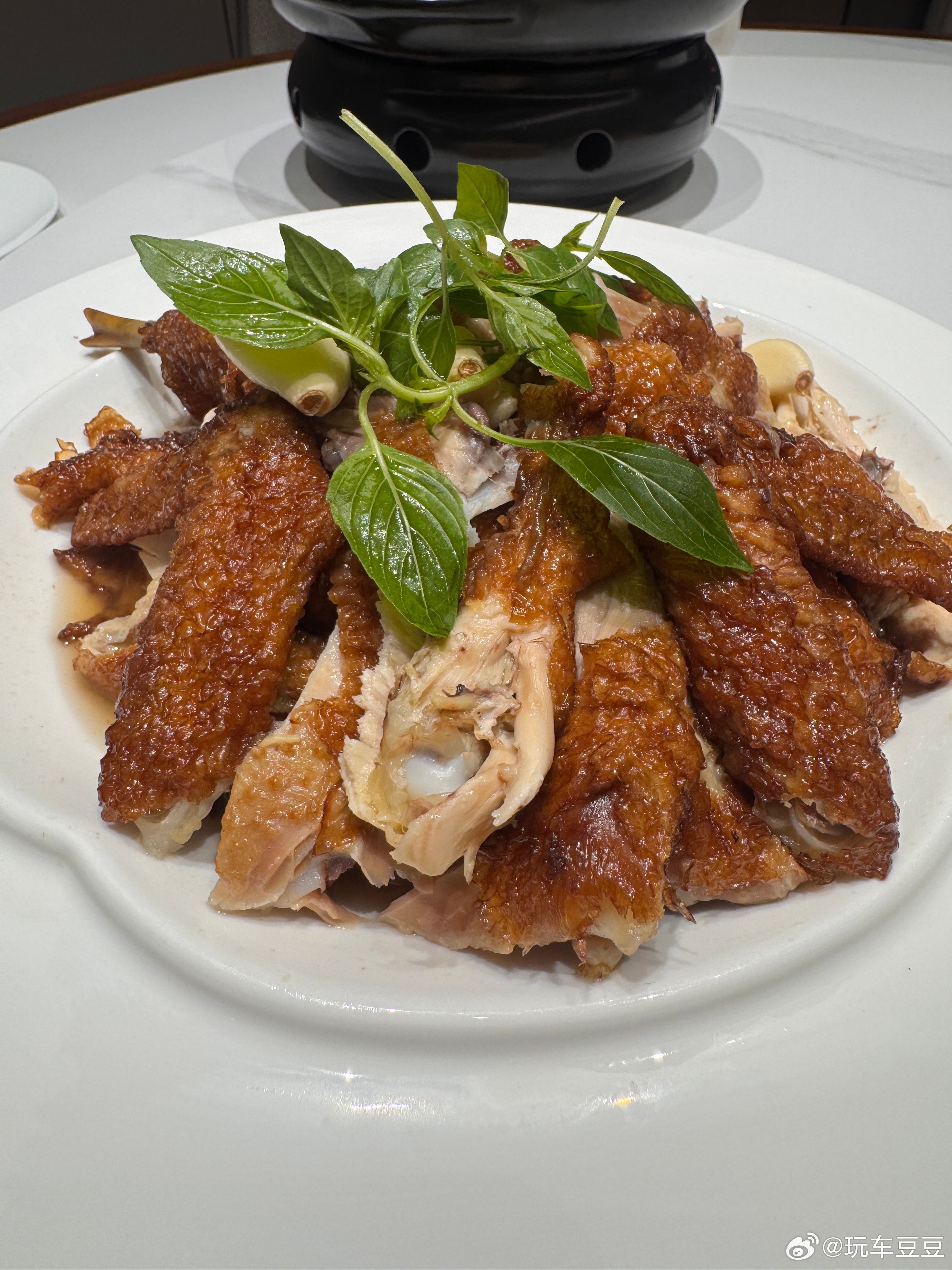 今日晚餐。皖北菜！大家可能比较熟知安徽的【徽菜】，但其实我们安徽北部的【皖北菜】