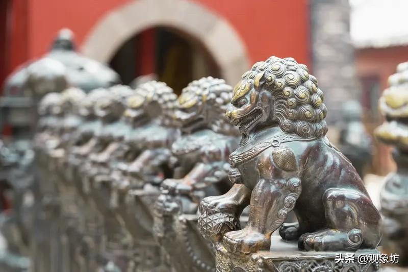 “不要一国两制，就只有一国一制”，这话听着耳熟，像极了家长对孩子说“不听话就别吃