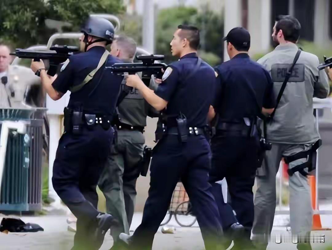 2026开春俄罗斯连遭突袭：本土遇袭、俄欧互掐，双线博弈藏玄机
 
2026年开