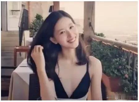 网络名人是如何面对自己真实面临的？ 章泽天的路人镜头揭示现实

刘强东和章泽天这