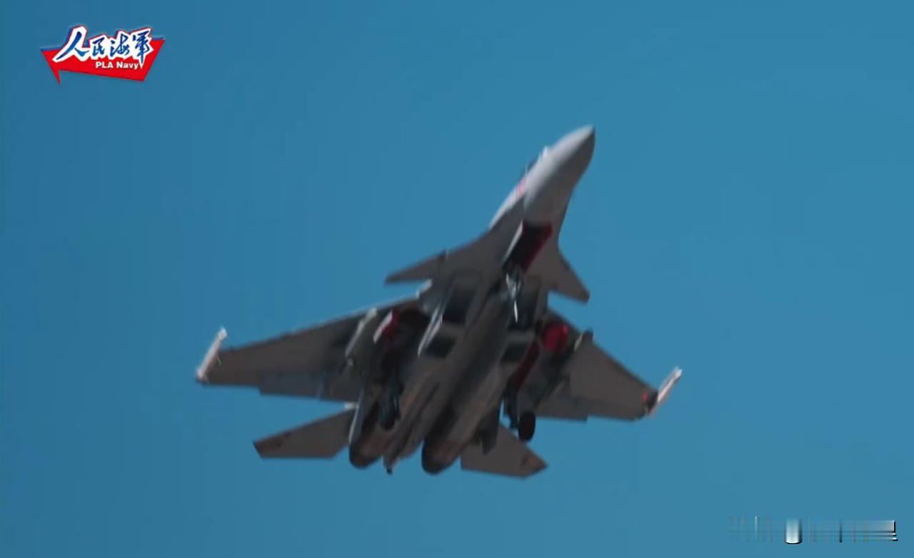 未来10—20年内，歼15B和FA-18E/F之间，肯定会经常打交道。