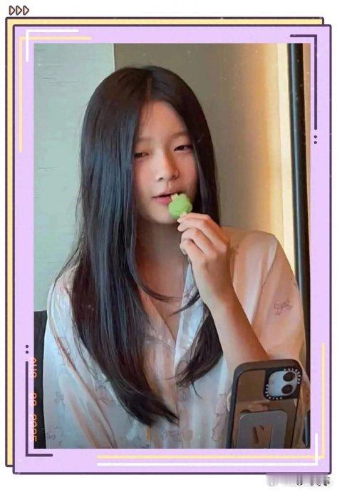 品冠透露大S女儿转校了近日，品冠一则爆料引发了娱乐圈的轩然大波 —— 大 S 女