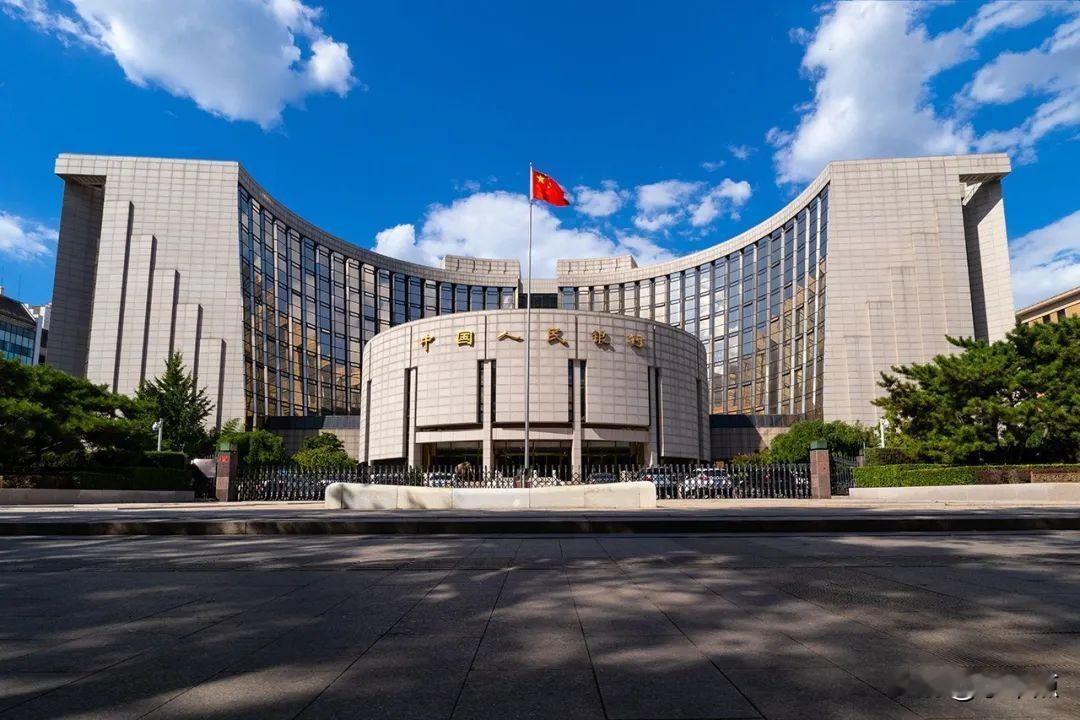 部分银行境外贷款杠杆率上调：

中国人民银行、国家外汇管理局发布关于调整银行业金