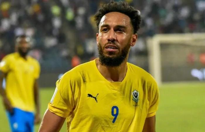 加蓬国家队遭全面禁赛，奥巴梅扬等被开除
加蓬禁赛整顿国家队
　　在非洲杯小组赛即