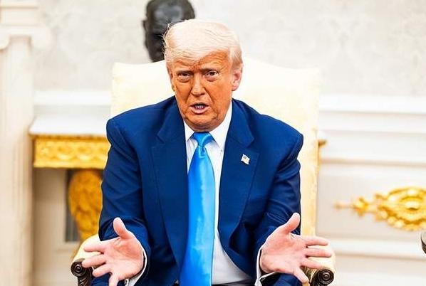 美国政坛围绕中东战事的讨论越来越多，各方观点分歧很大，矛盾也越来越明显。整场军事