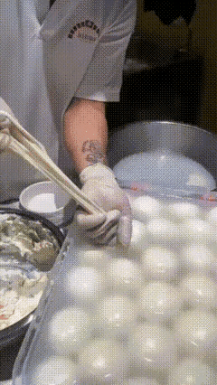 这是在做什么呀？