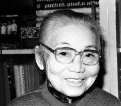 1925年，苏州豪门潘祖年病重。临终前，他支开旁人，只留下20岁的孙媳妇潘达于，