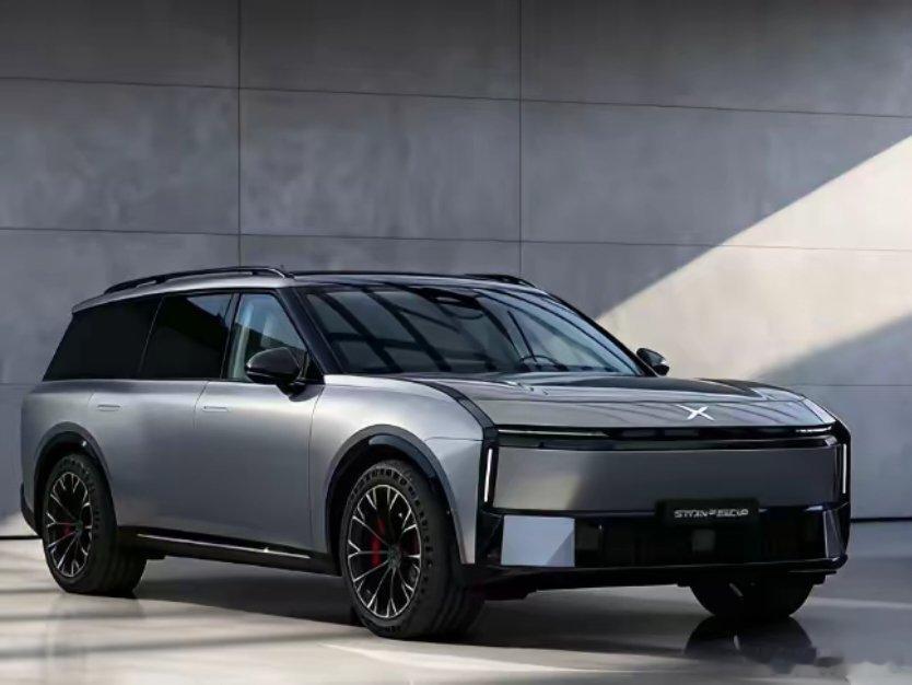 20万级享1400公里续航+5.1米大六座 小鹏G01让理想L8难眠小鹏汽车小鹏