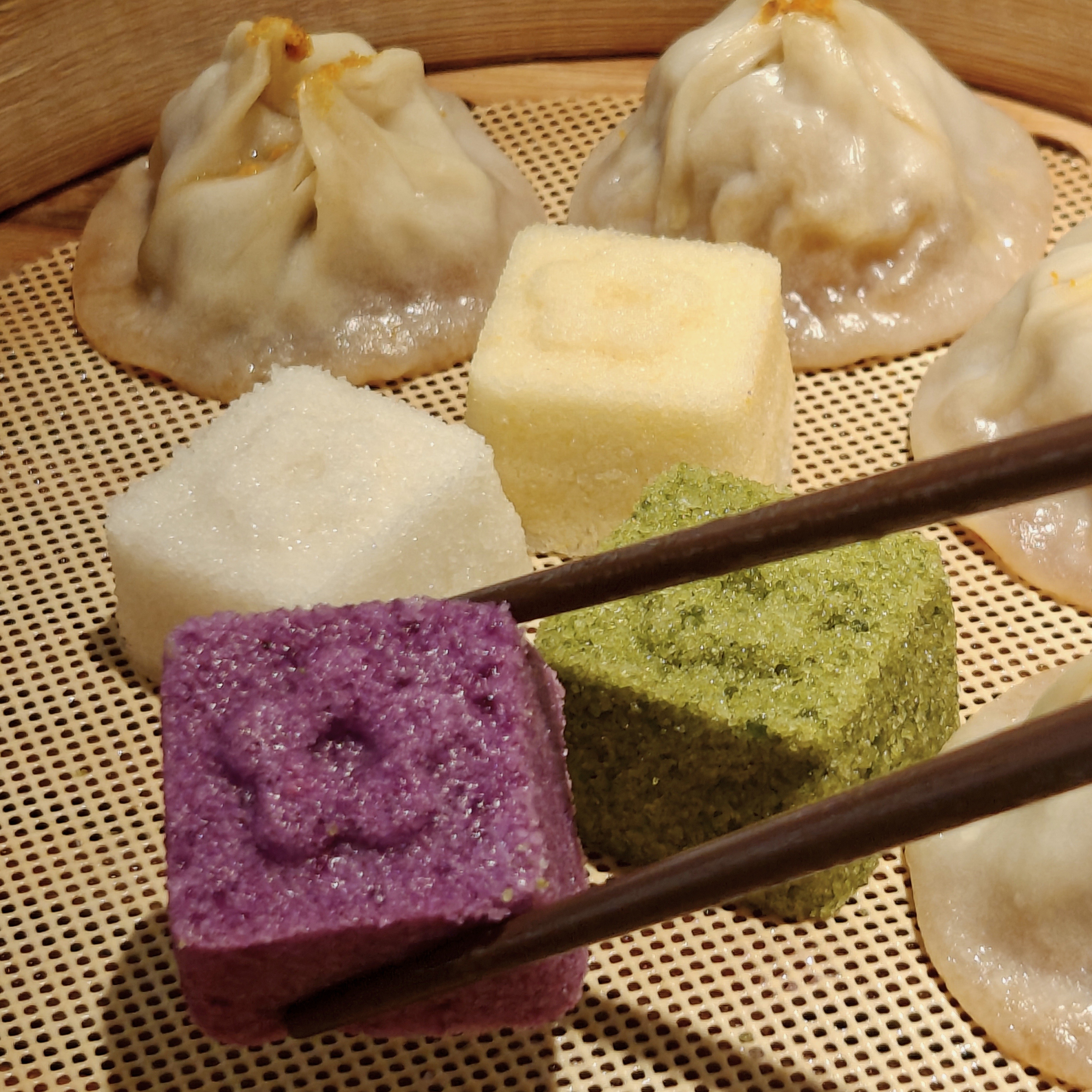 🥢🥢🥢无锡葱油拌面梅花米糕蟹粉小笼包 