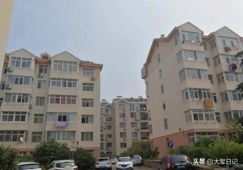 肠子都悔青了！当初不听劝，非要花38万买套老破小，现在赔到心疼。

2018年脑