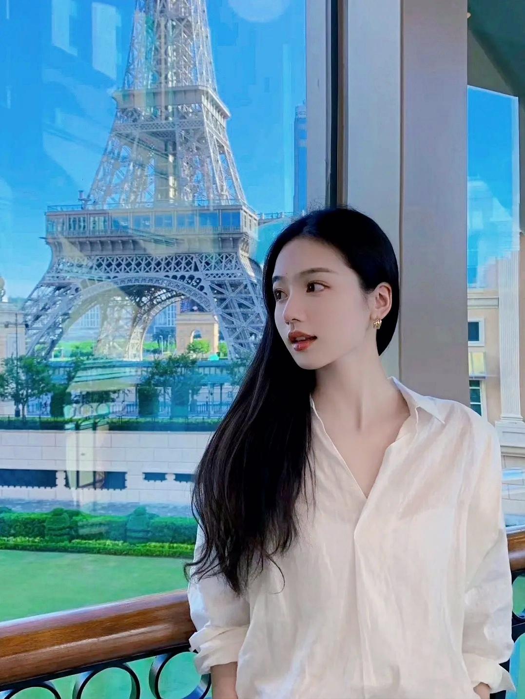 在埃菲尔铁塔前，感受巴黎的浪漫🗼💃晒图笔记大赛