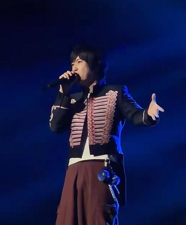 五月天阿信为何总能创造“最美残缺”？
2026年8月31日，佛山南海体育中心体育