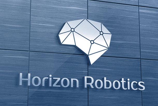 一张据称是地平线员工的朋友圈截图流出，直接吐槽小鹏智驾“不是真正的端到端”、“视